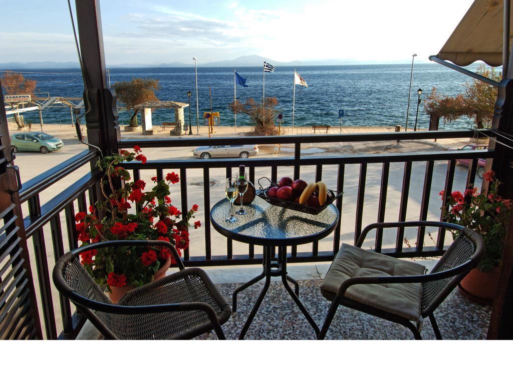 Hotel Platanidia Exterior photo