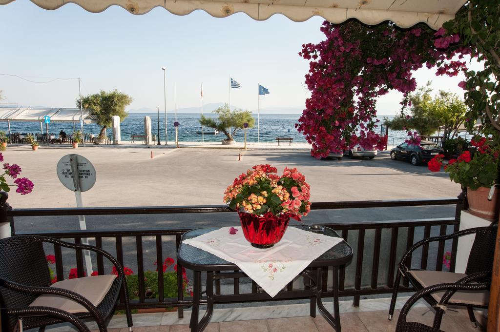 Hotel Platanidia Exterior photo